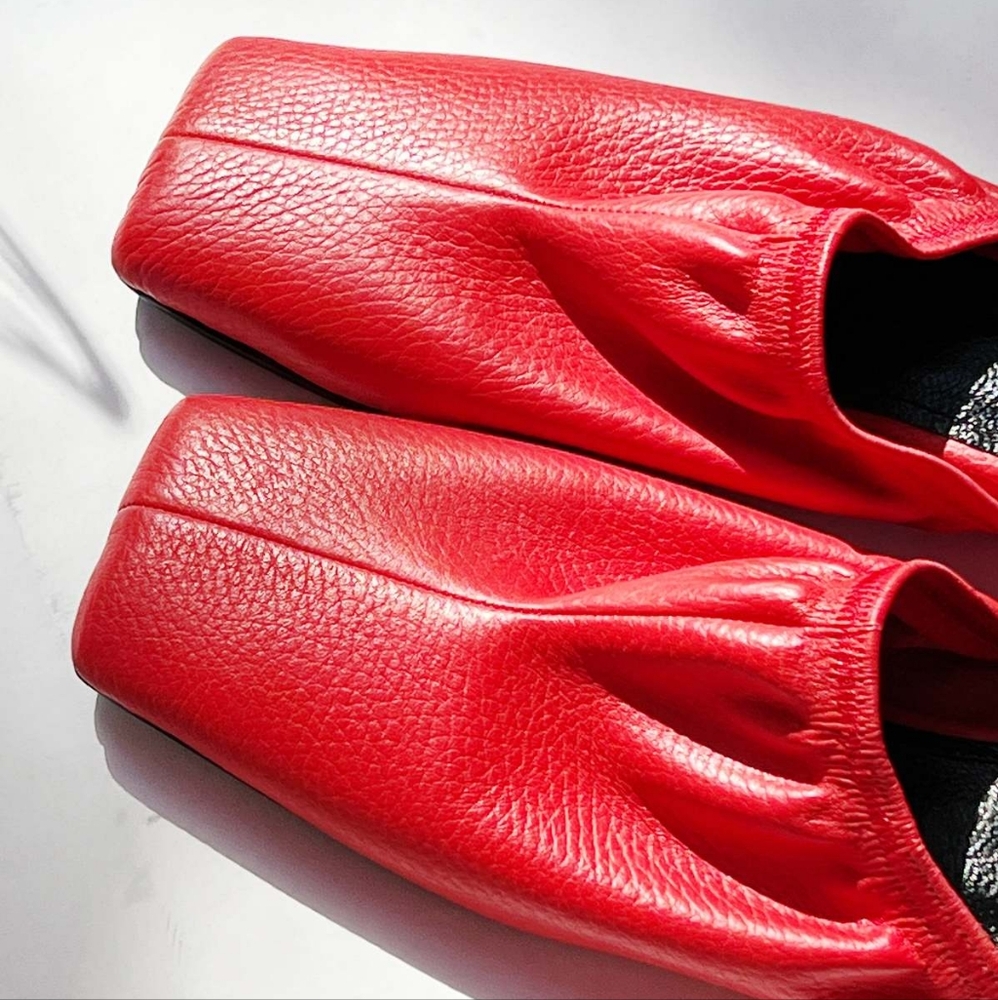 Dubie Red Leather Slip-On Mule Flats - Picture 2 of 13